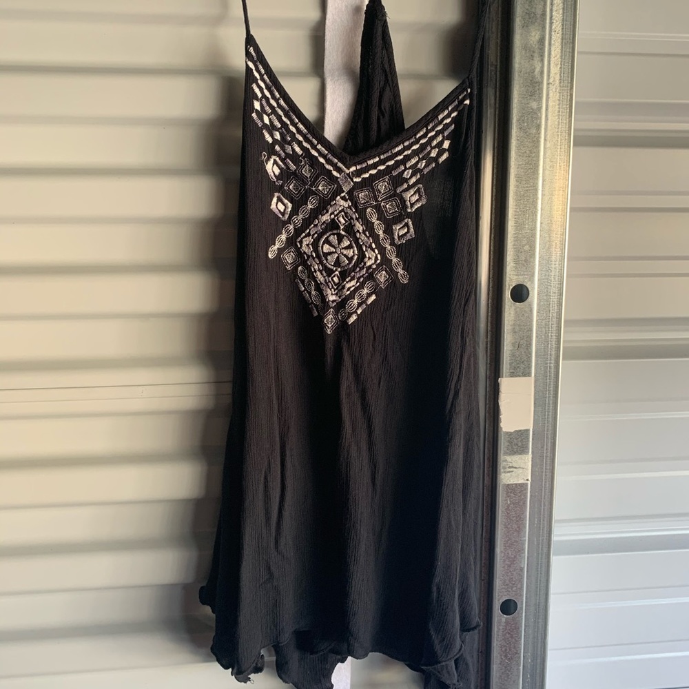3/$12 Hollister embroidered tank sz small